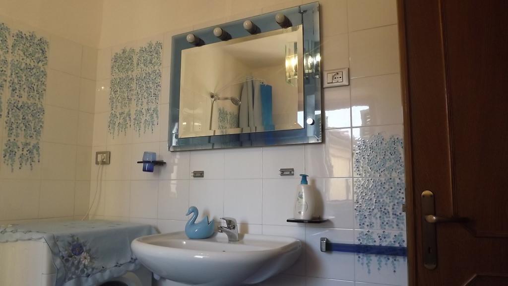 Casa Marina Apartment ฟอสดิโนโว ภายนอก รูปภาพ